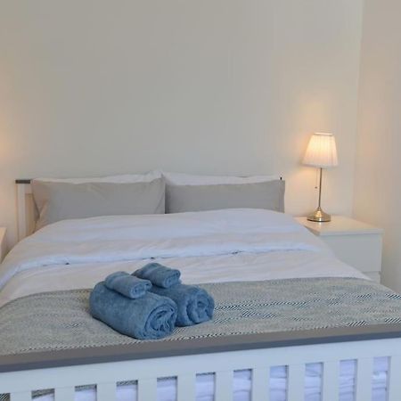 3-Bedroom Bungalow With Parking, Goldsithney, Penzance, Cornwall Perranuthnoe Ngoại thất bức ảnh