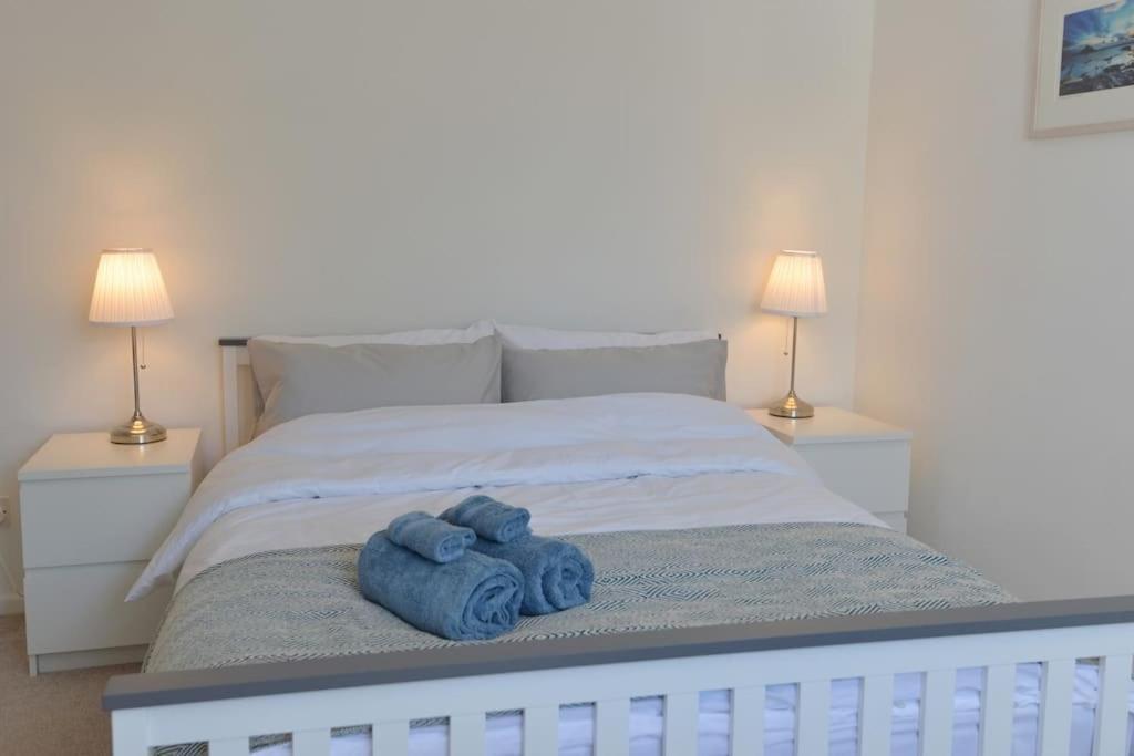 3-Bedroom Bungalow With Parking, Goldsithney, Penzance, Cornwall Perranuthnoe Ngoại thất bức ảnh